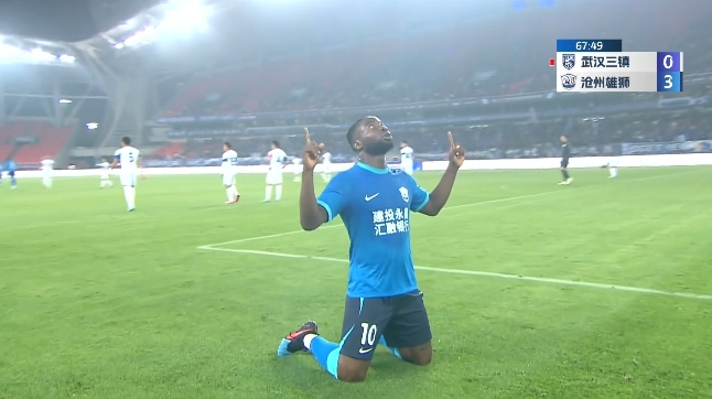 何时归化？奥斯卡无解1V3！禁区扛翻对手&强抹两人防守爆射破门