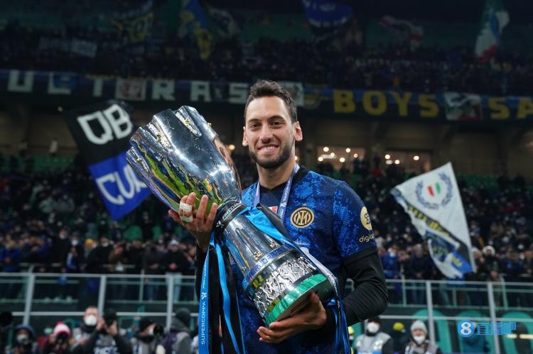 恰20：我当然会继续留国米效力 德比战后夺冠？我们只专注于自己