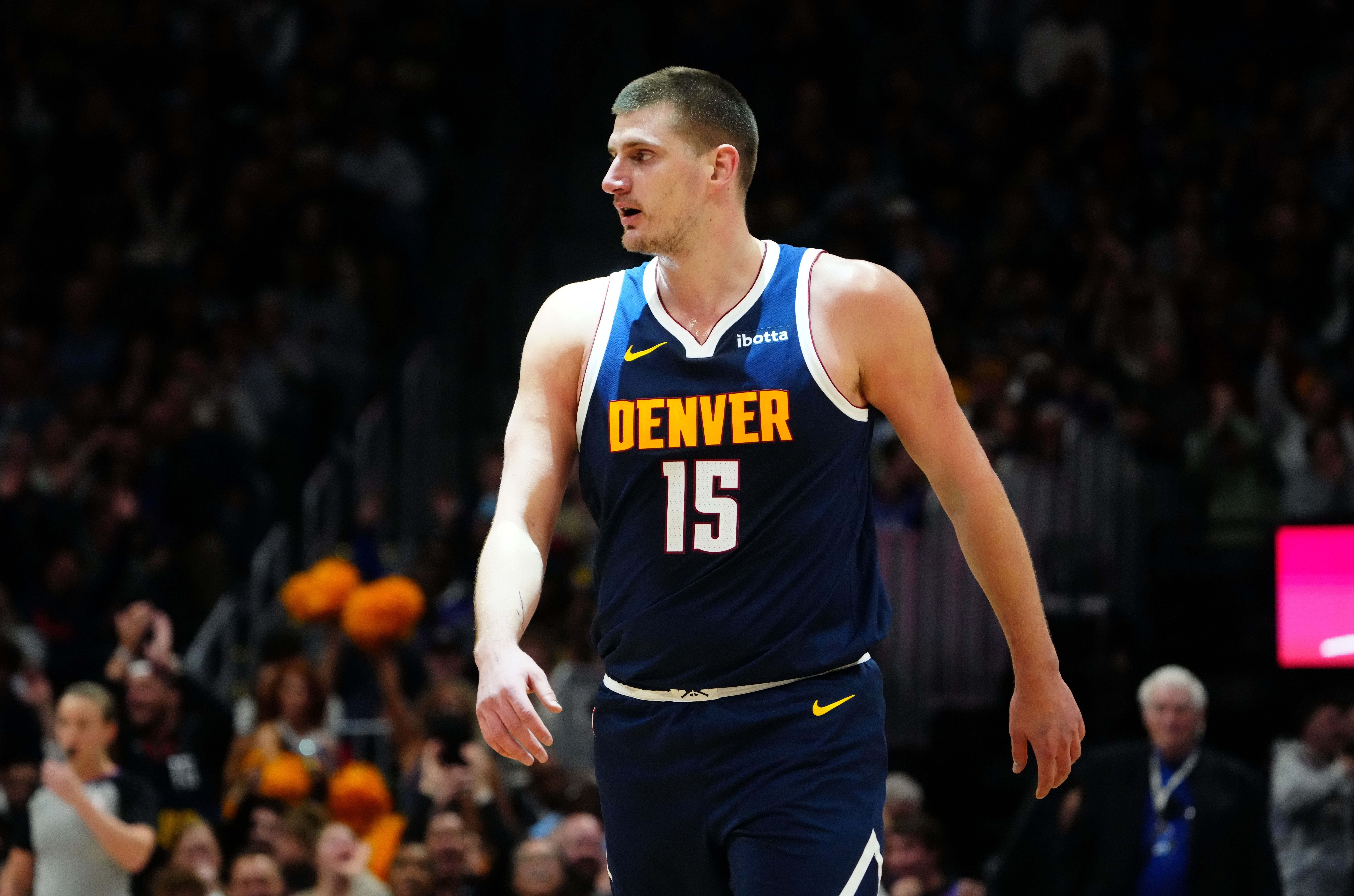 约基奇单场至少揽26分18板16助 NBA近59年来首人！