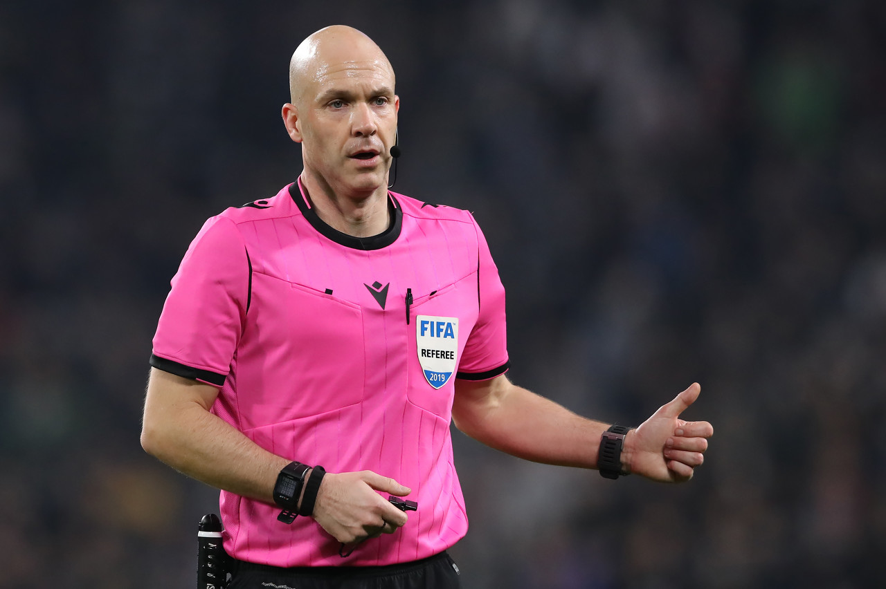 安东尼-泰勒本赛季将第5次执法利物浦 此前4场红军仅1胜